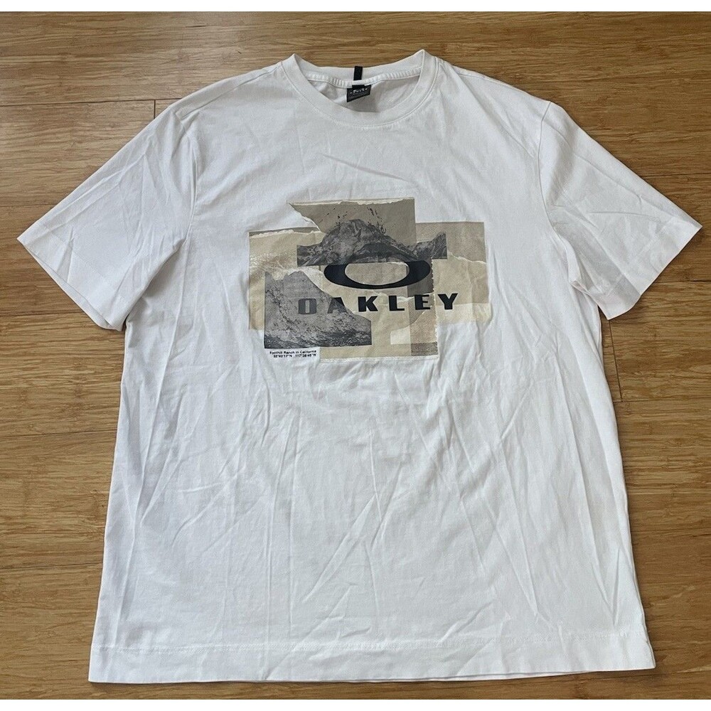 Oakley Foothill Ranch T Shirt Mens L White Mountain Graphic Regular Fit